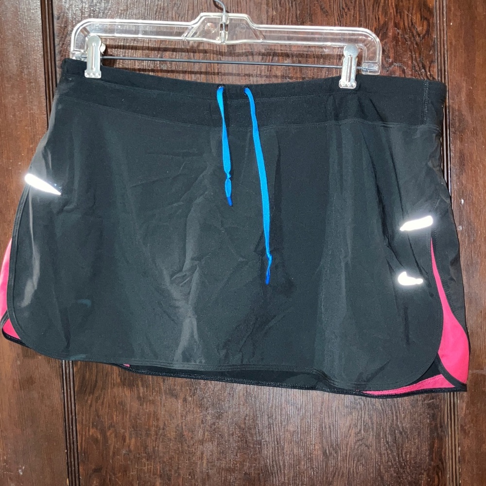 NIKE DRI FIT UNISEX TENNIS SKORT W BUILT IN SHORTS XL